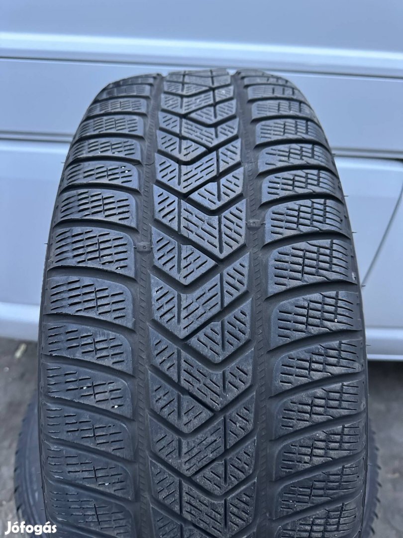 235/60r18 Pirelli Scorpion Winter téli gumi 235/60R18