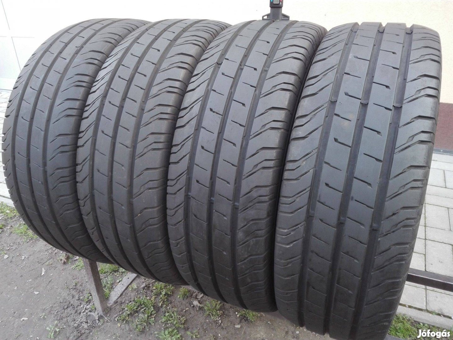 235/65R16C Continental nyári gumi garnitúra 235/65 r16c