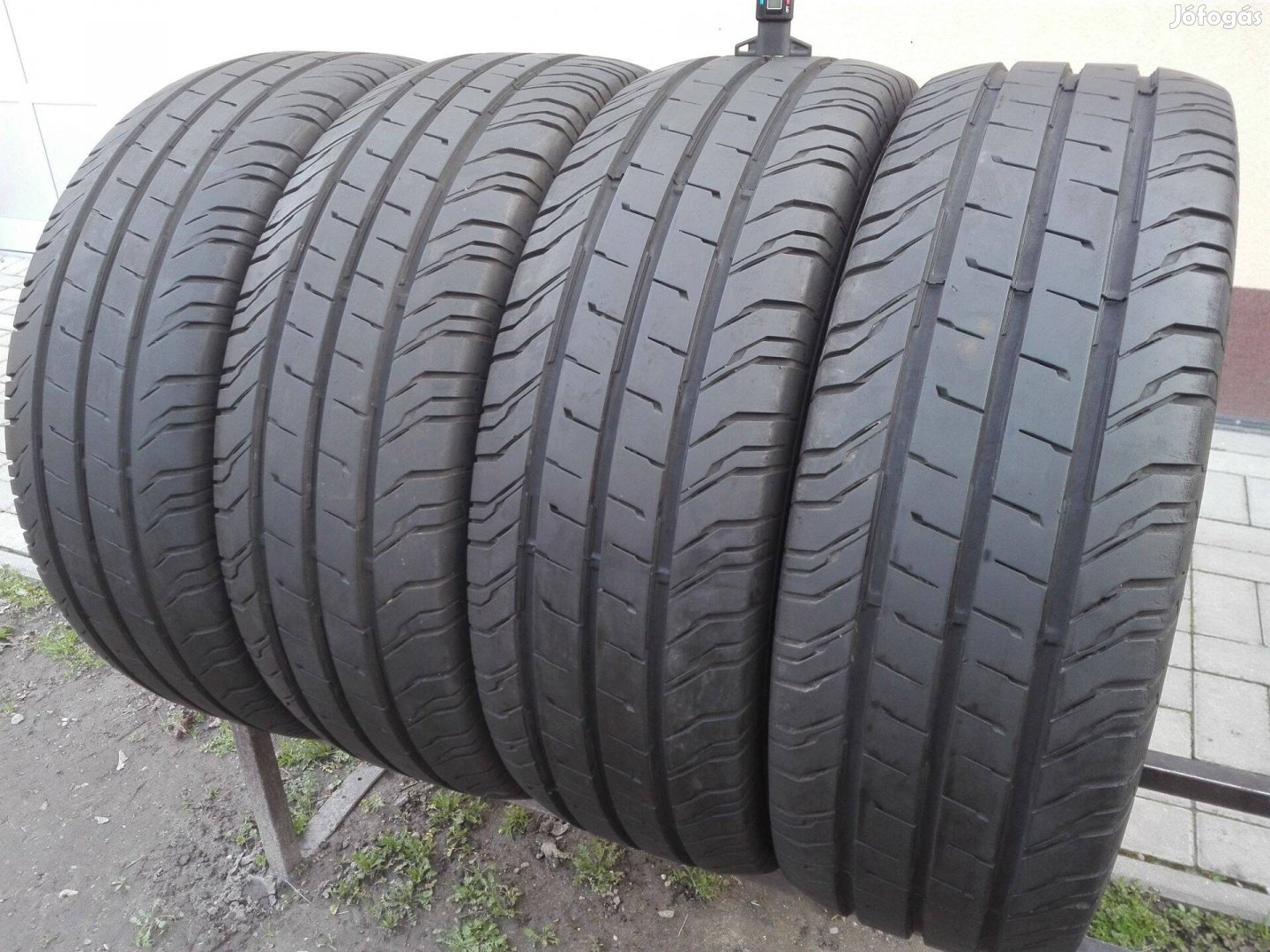 235/65R16C Continental nyári gumi garnitúra 235/65 r16c