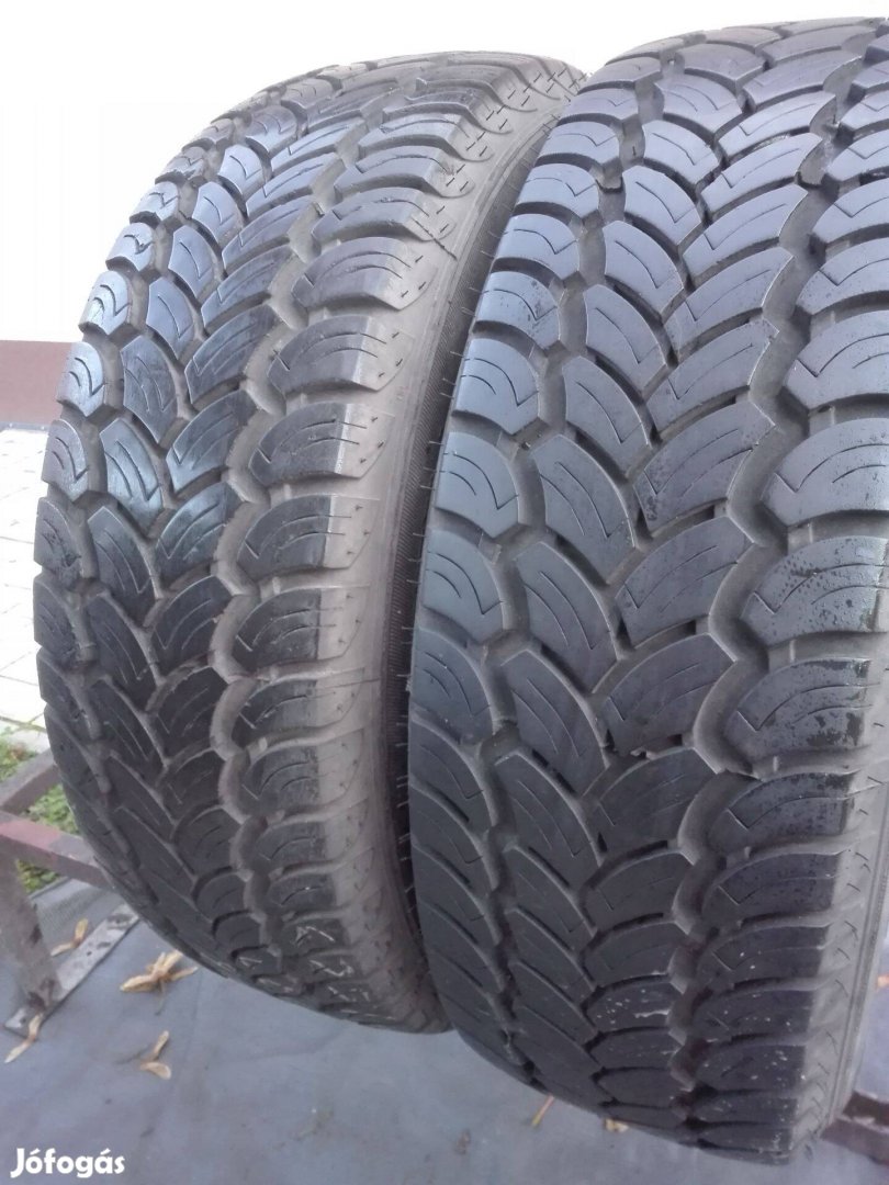 235/65R16C Vredestein 2db négyévszakos gumi 235/65 r16c