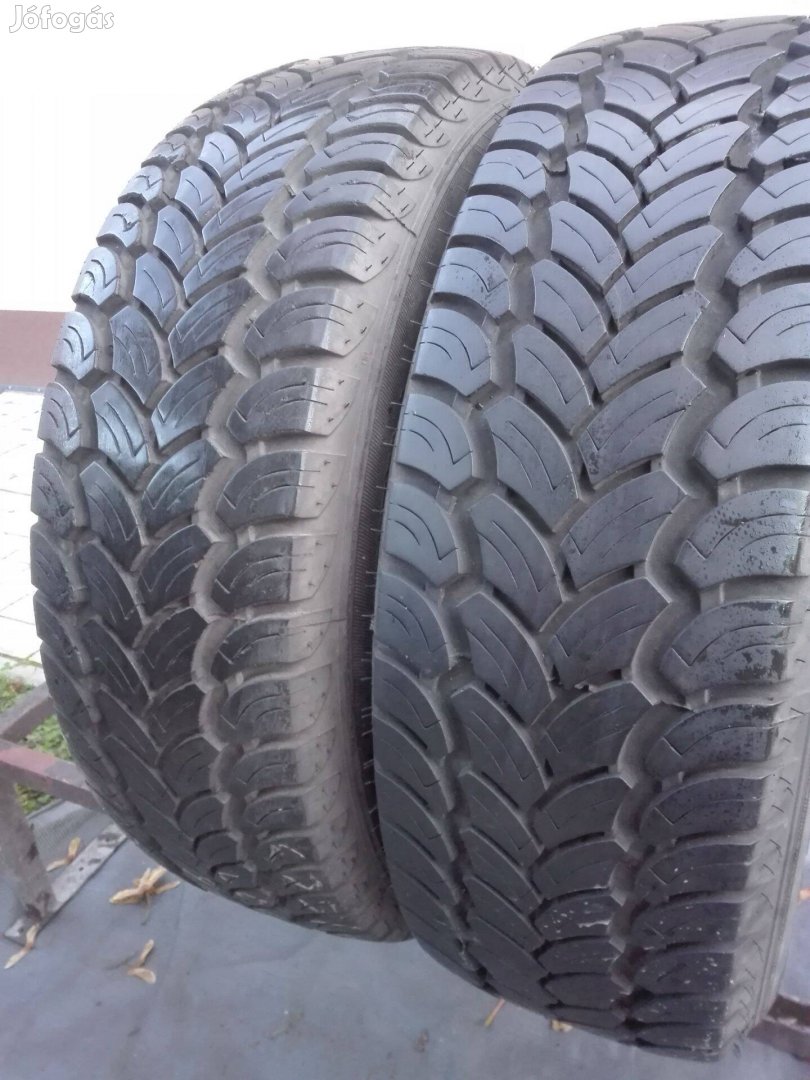 235/65R16C Vredestein 2db négyévszakos gumi 235/65 r16c