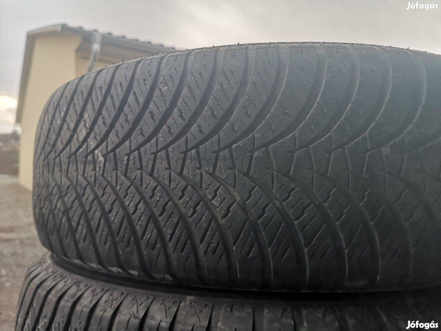 235/65R17 50e/4db négyévszakos gumik