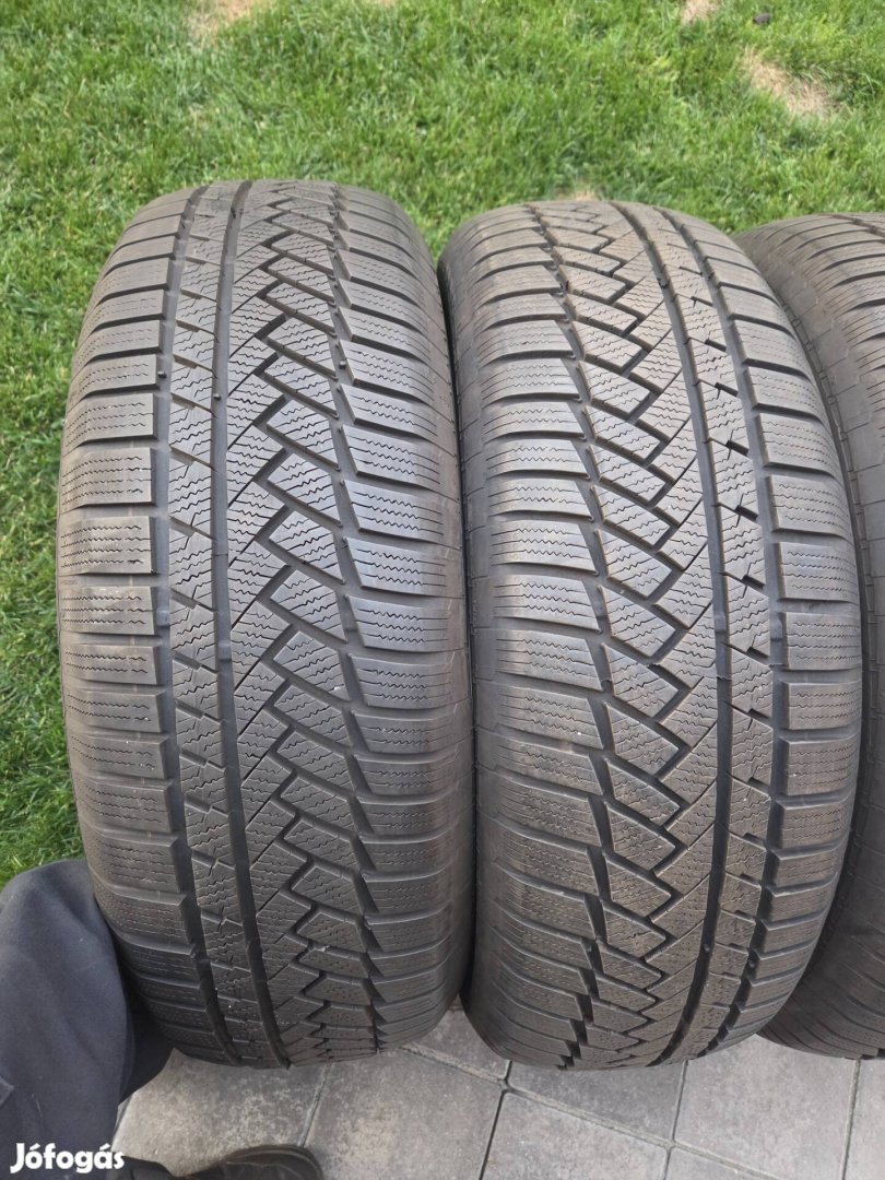 235/65R17 Continental téli gumi 