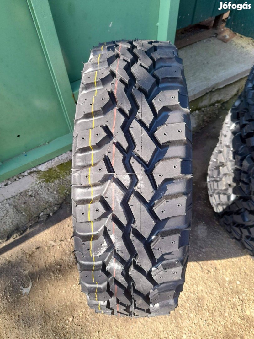 235/65R17 MT mintás terepgumi