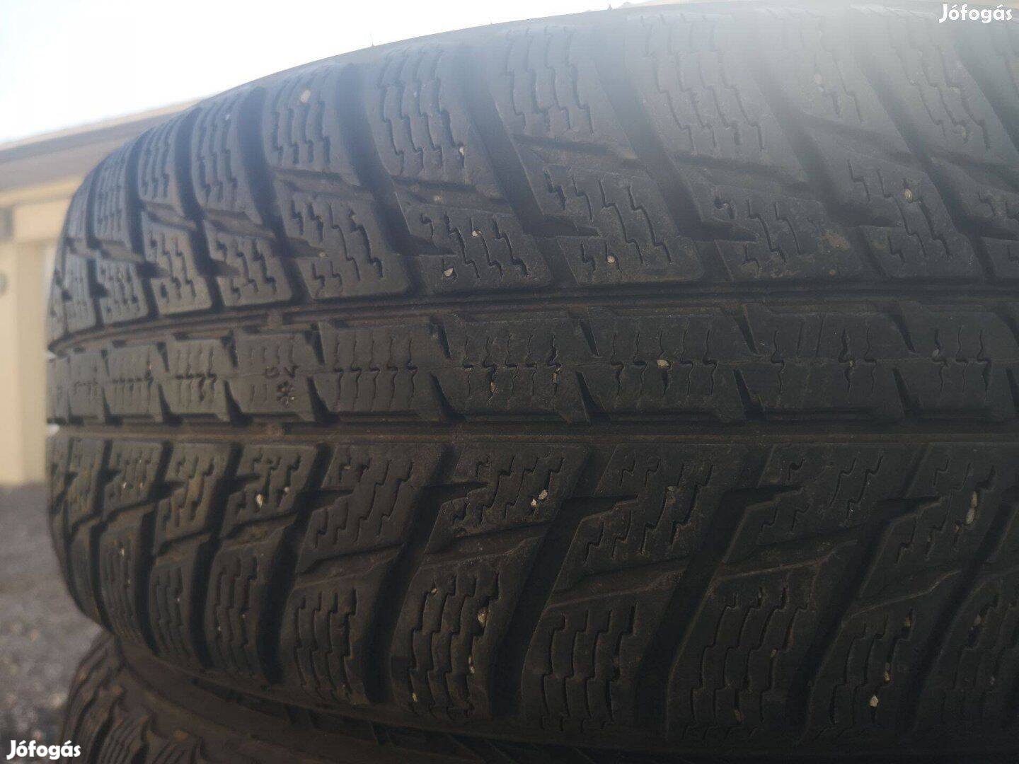 235/65R17 Szezovégi Kiárusítás 60e/4db Nokian téligumik eladók