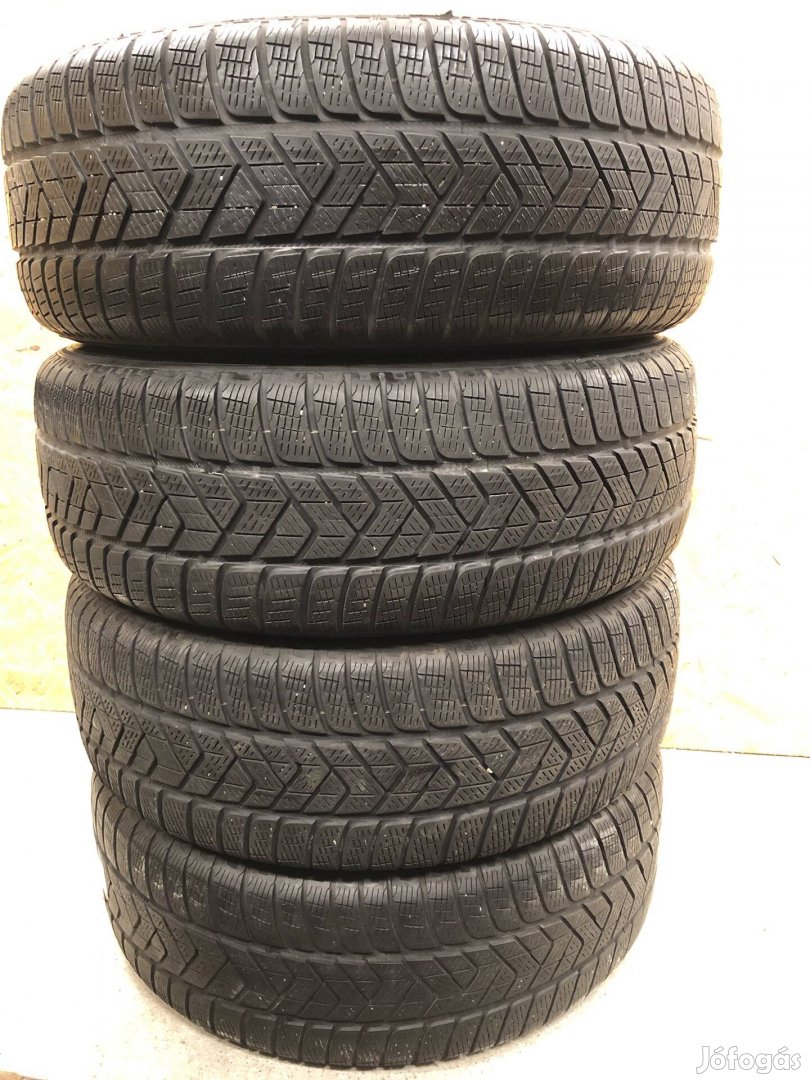 235 65 17 téli gumi Pirelli 235/65/17