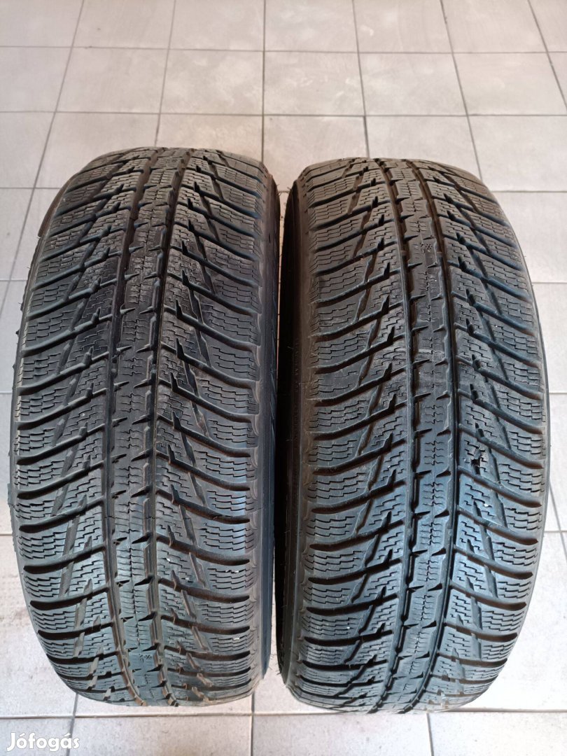 235/65 R17 téli Nokian párban