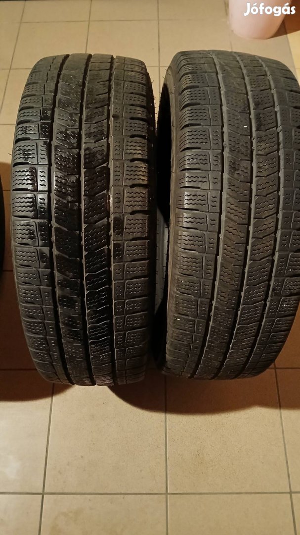 235/65 r16c  
