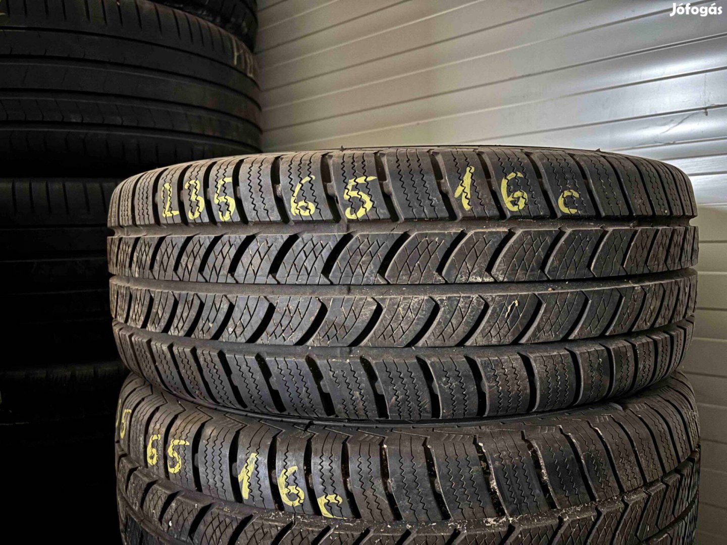 235/65 r17C Continental téligumi 4db 235/65r17c R17c