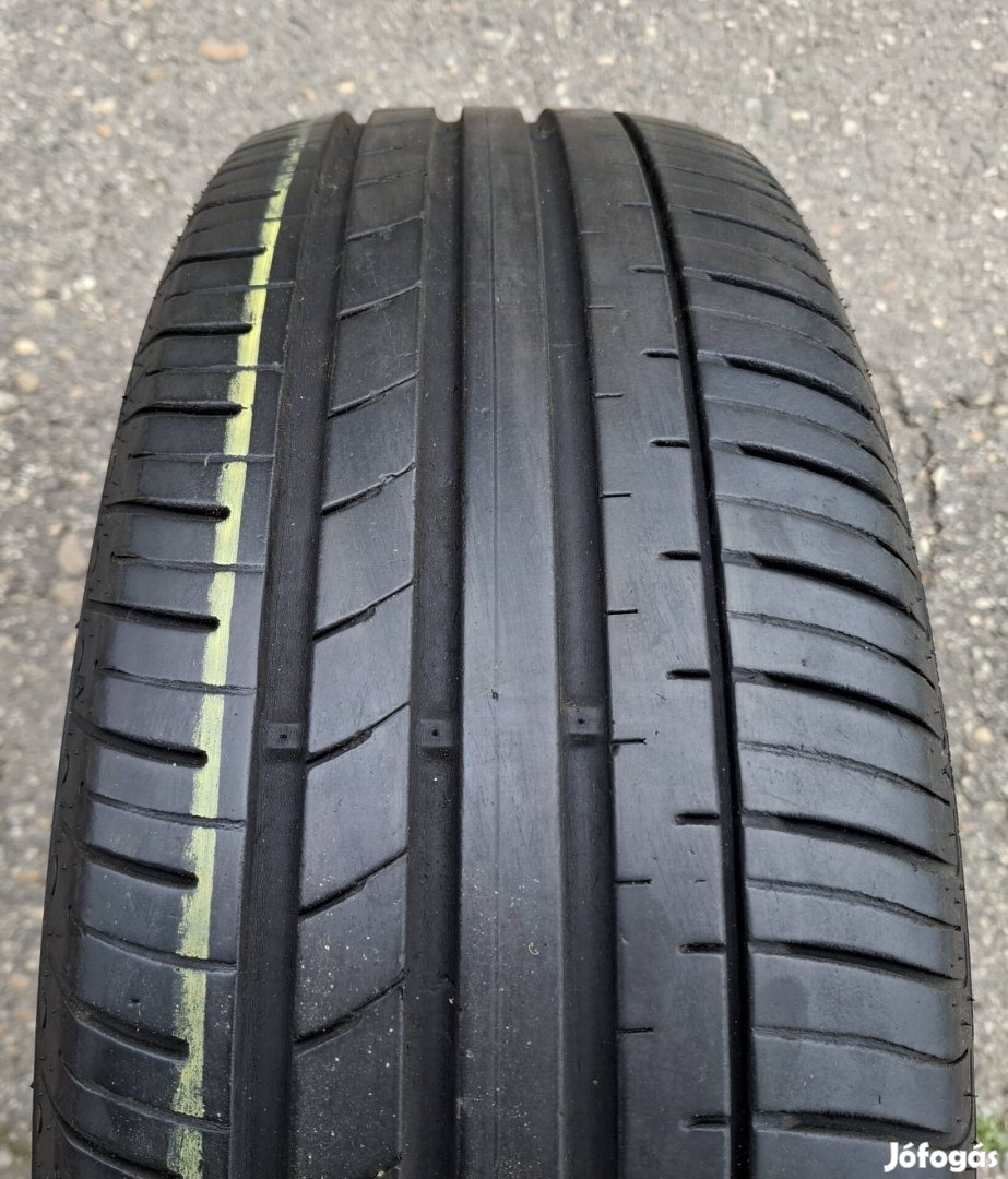 235/65 r17 Nexen Nfera ru1. 2db.