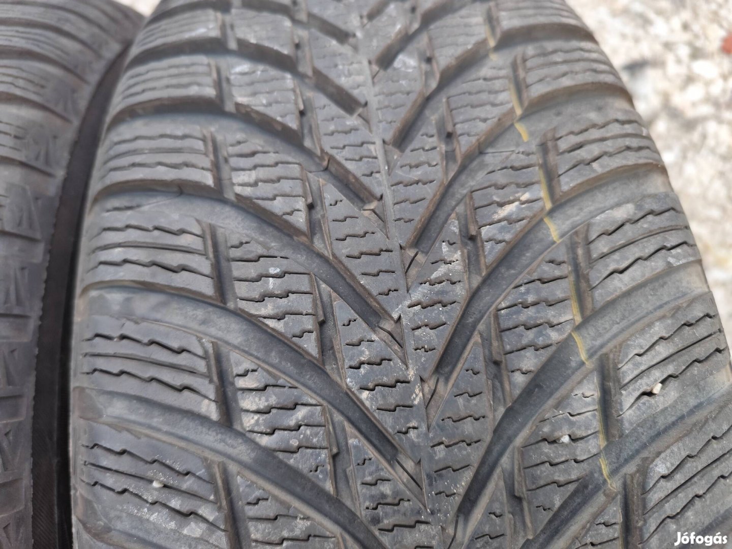 235/65 r17 Nokian téligumi 2db