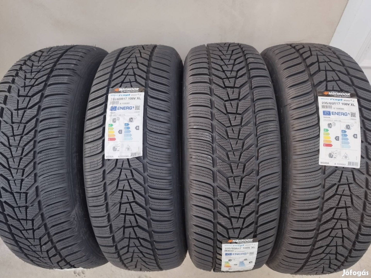 235 65 r17 új Hankook Wintericept Evo 3 téligumik Dot 24