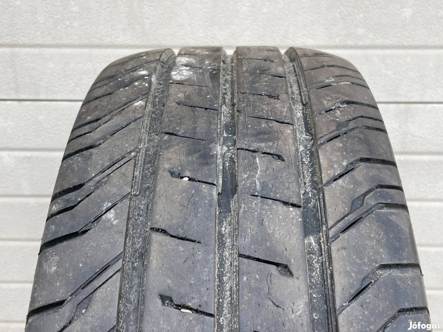 235/65r16C Continental