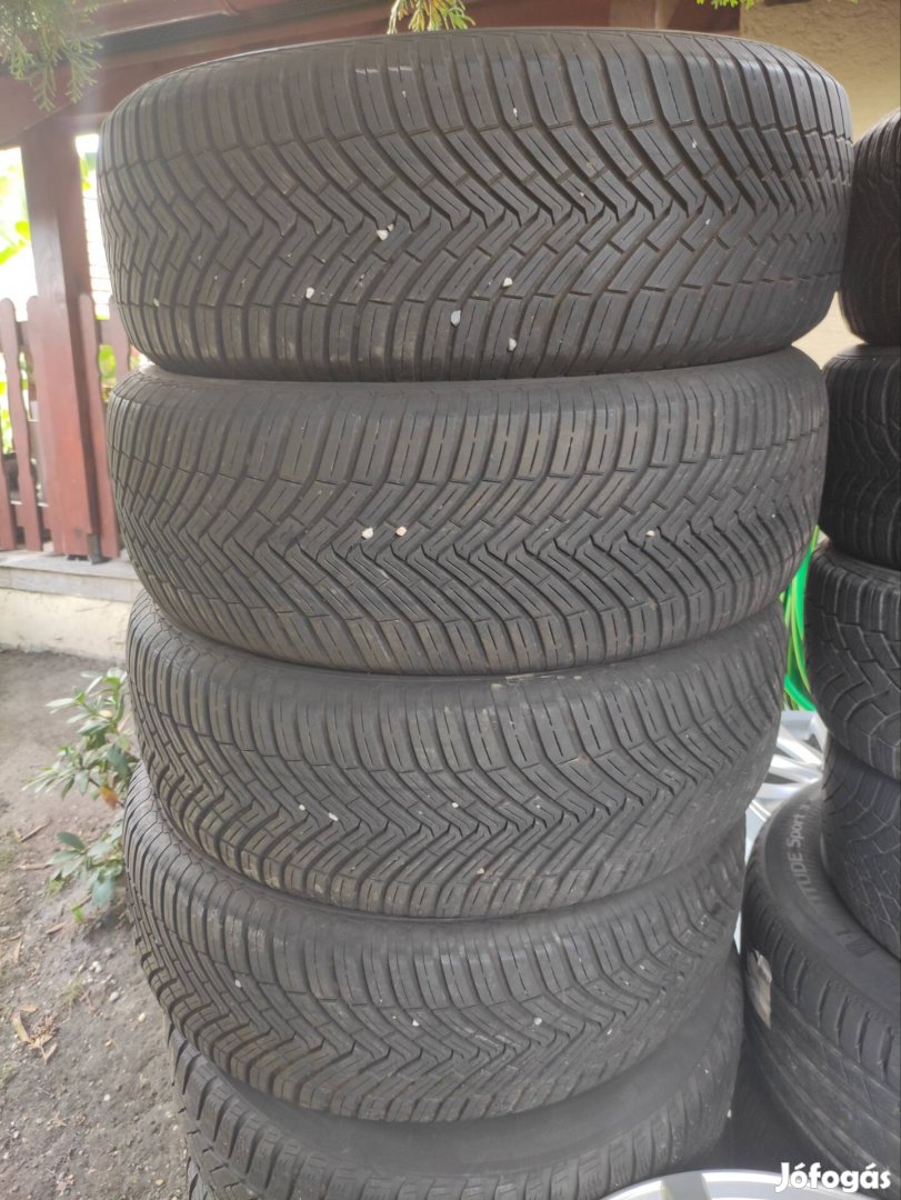 235/65r17 Continental 4évszak 70eft/4db