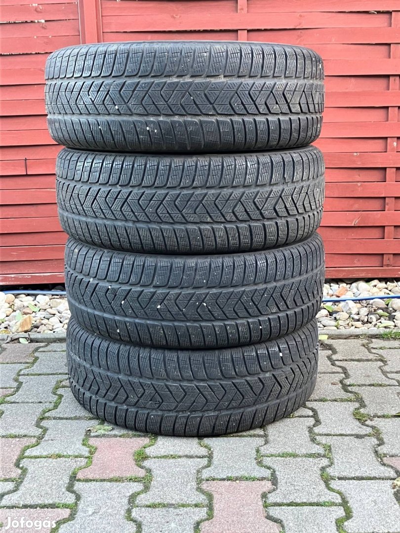 235/65r17 Pirelli