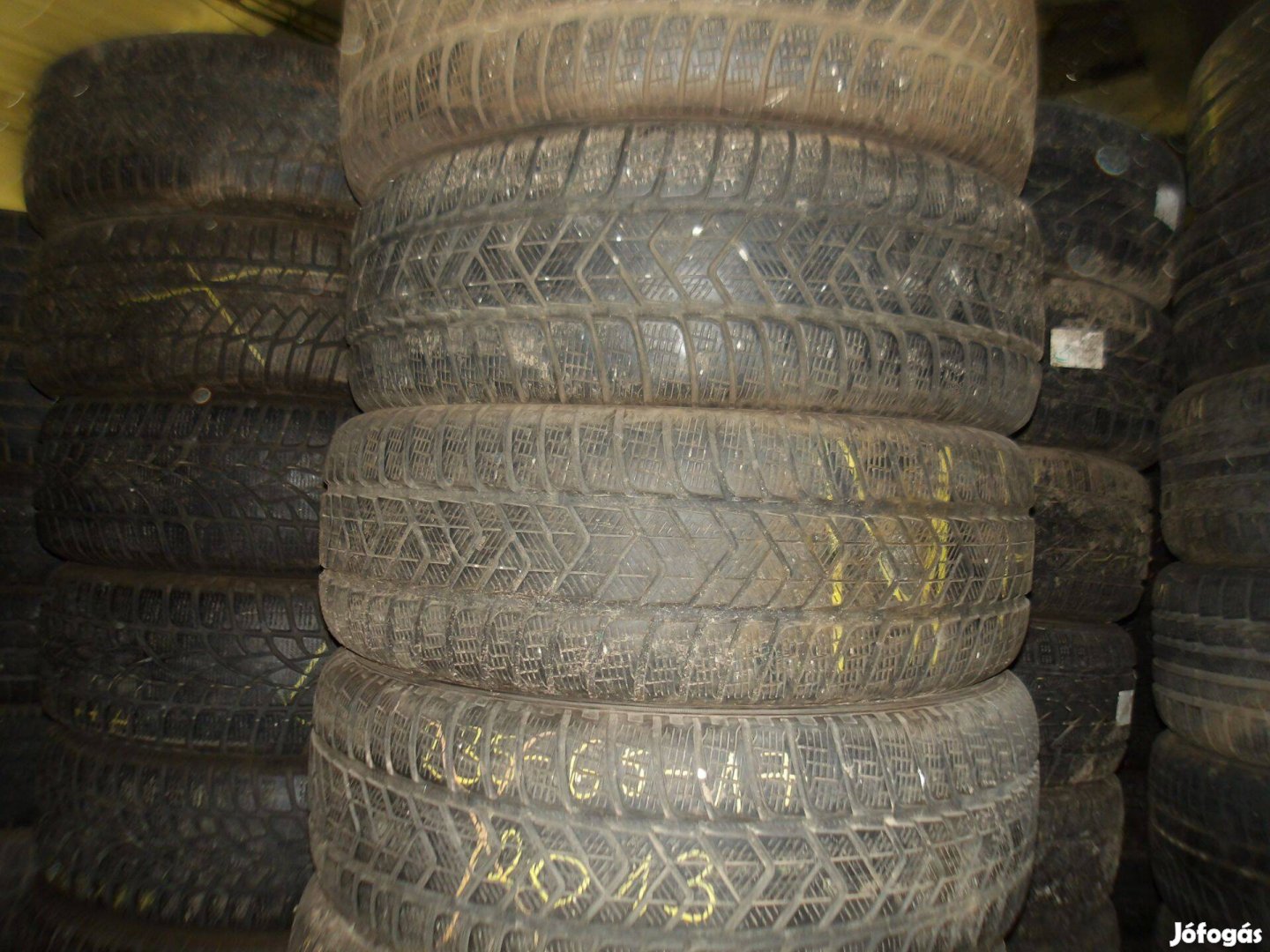 235/65r17 Pirelli téli gumi ajándék szereléssel