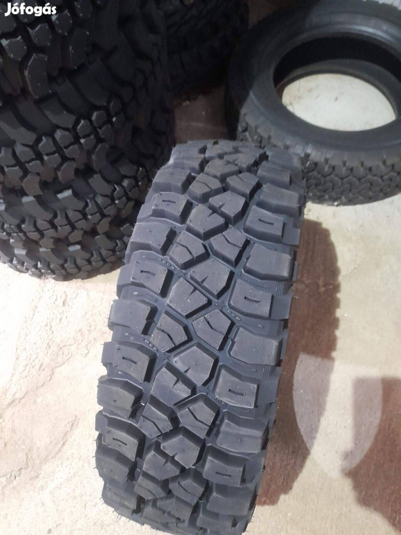235/70R16 BF MT2 mintás terepgumi
