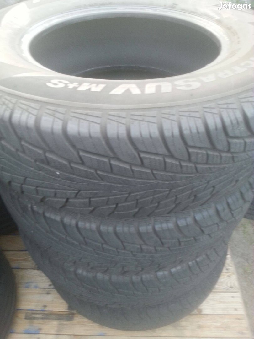 235/70R16 Maxxis Victra SUV négyévszakos terepjáró gumi