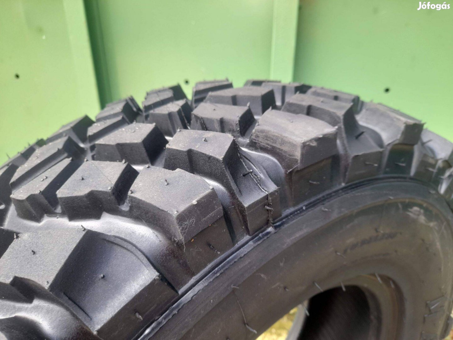 235/70R16 Mud Power mintás terepgumi