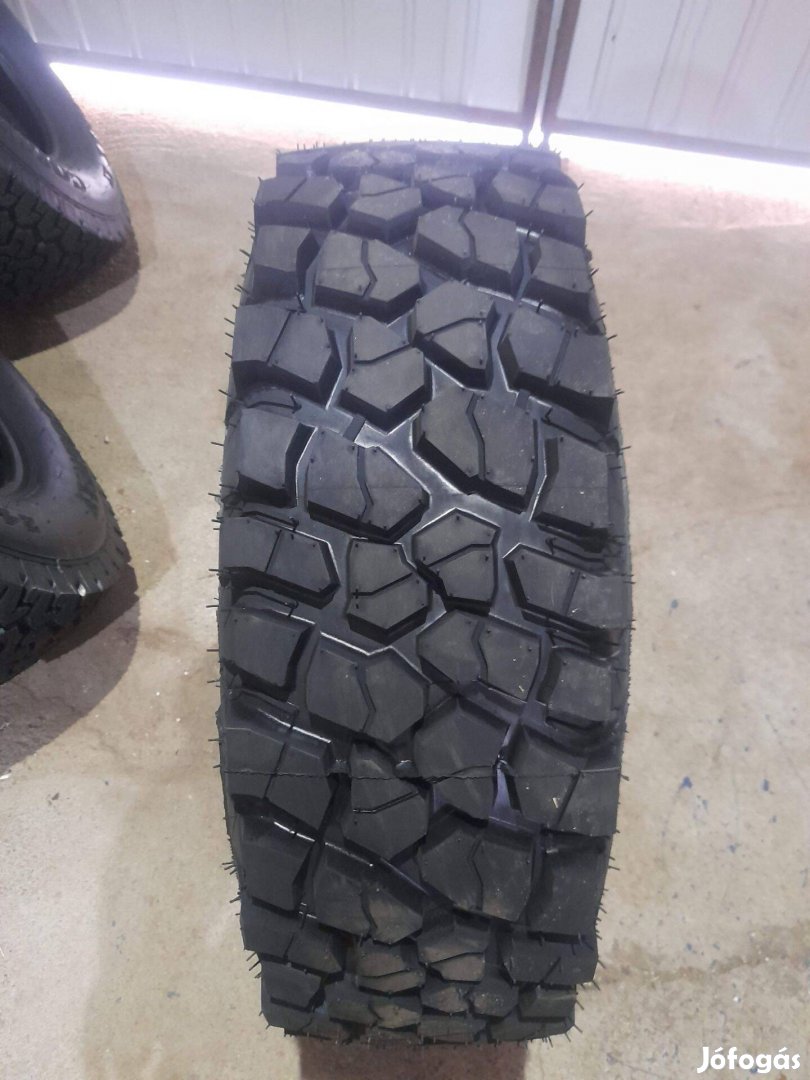 235/75R16 BF-G Dakar mintás terepgumi