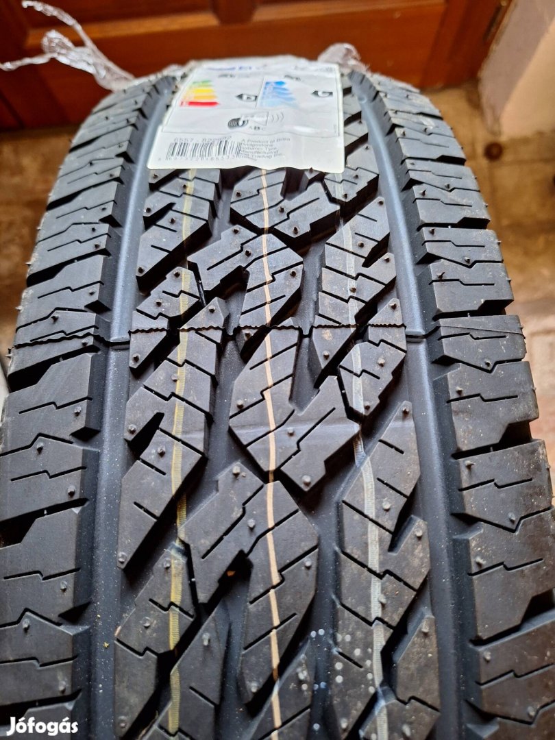 235/75 r15 A/t 2 terepjáró gumi Lassa 2db