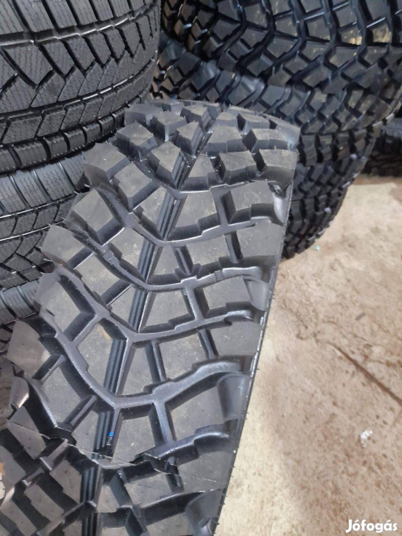 235/85R16 Cobra mintás terepgumi