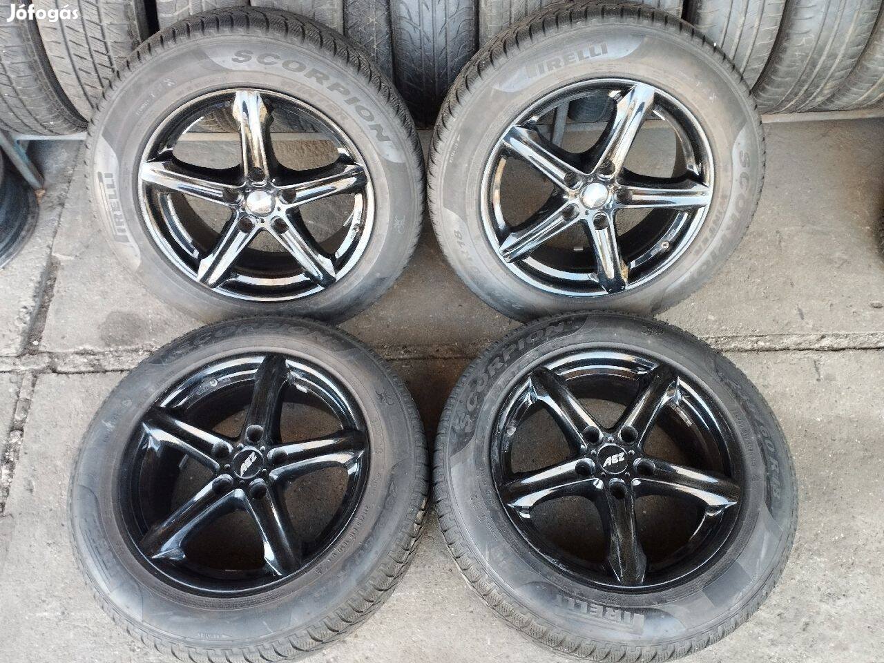 235 / 60 / R18 / 5x130 / 8,5J / ET50 Alufelni Szett Gumival