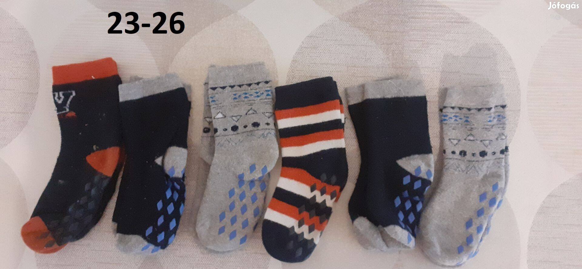 23-26 gumis talpú zoknik, csúszás gátlós (1074)