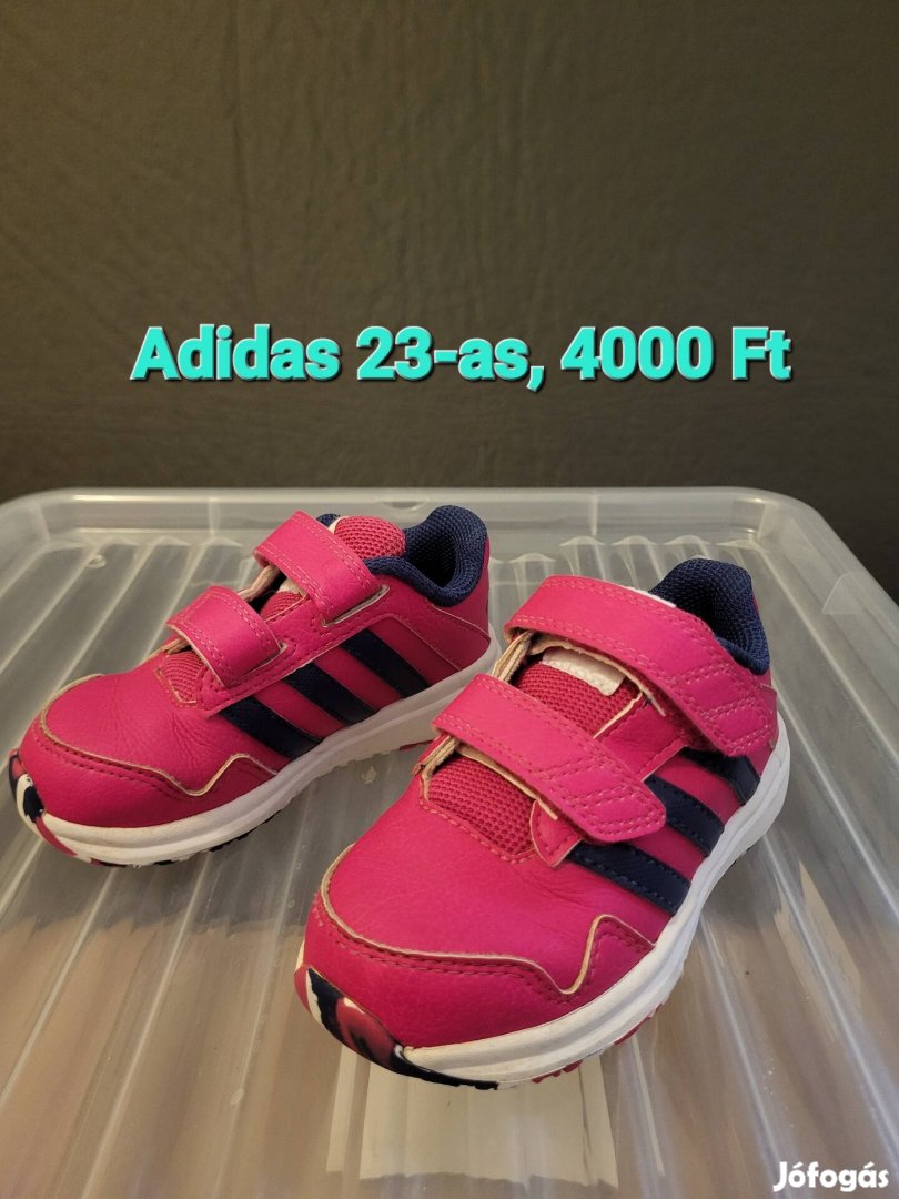 23-as Adidas cipő