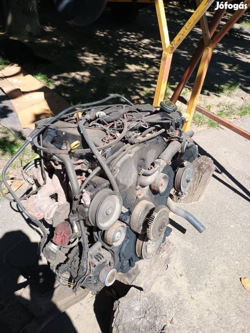 2400-as Ford Transit motor eladó