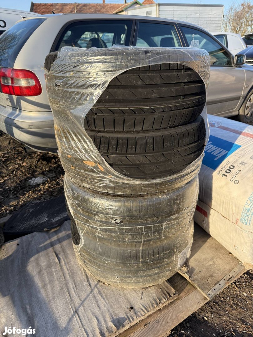 245/35 R19 Új, Bontatlan nyári gumi 