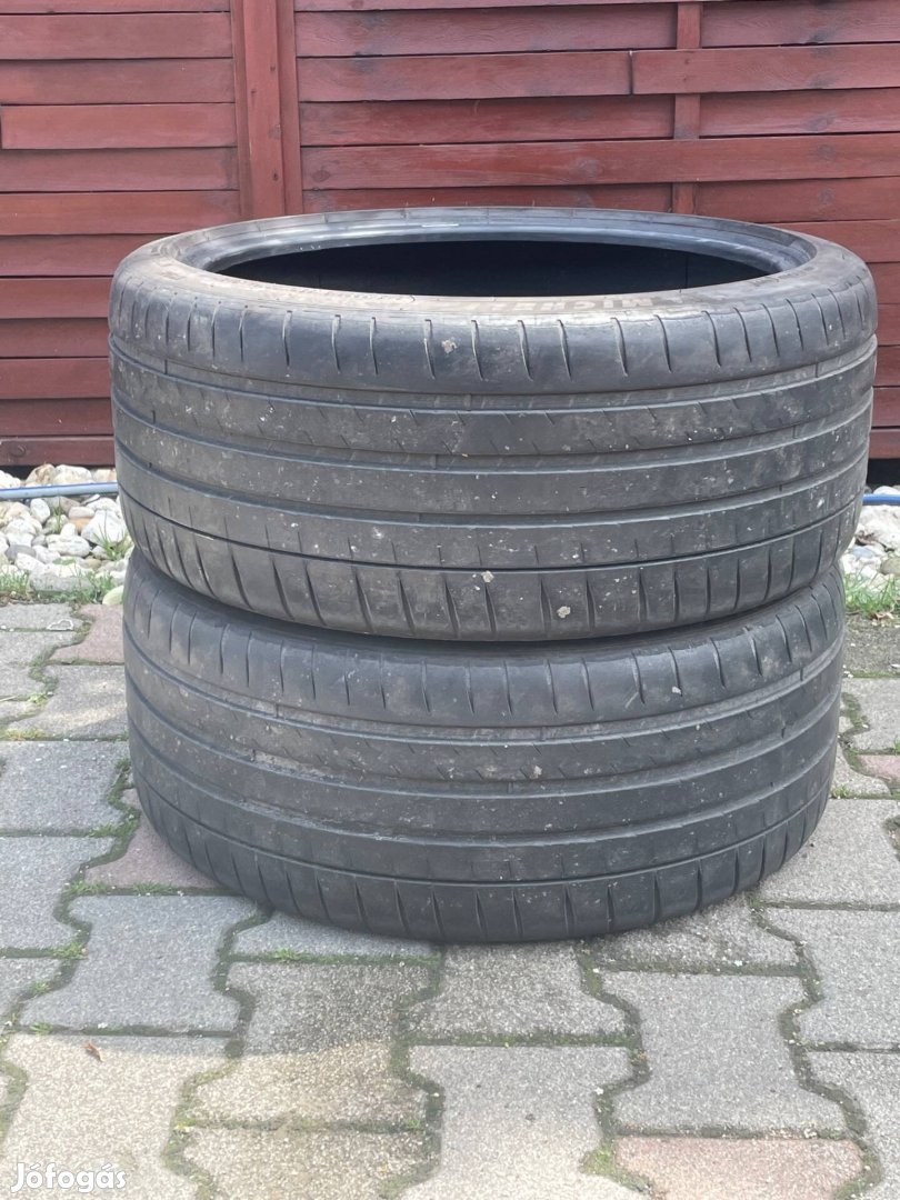 245/35r19 Michelin