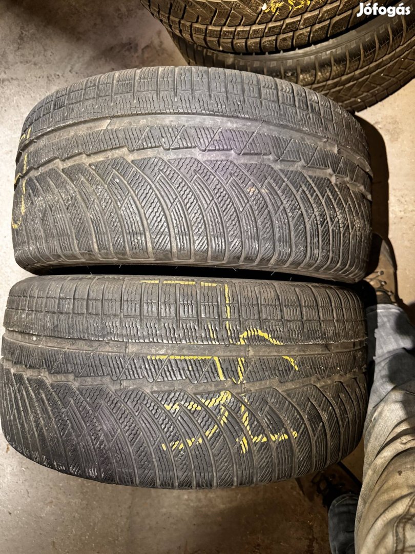 245/35r19 michelin