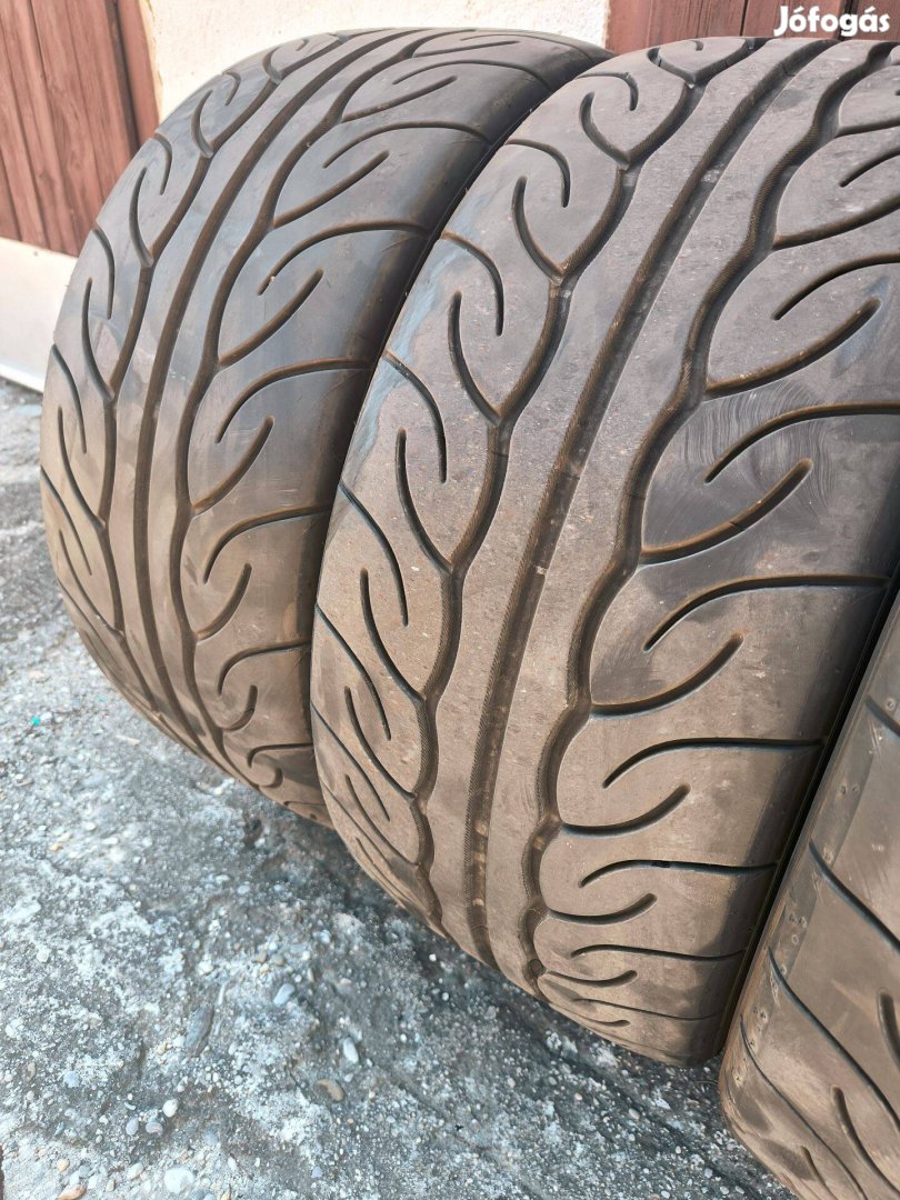 245/40R18 245/40 Yokohama nyárigumik