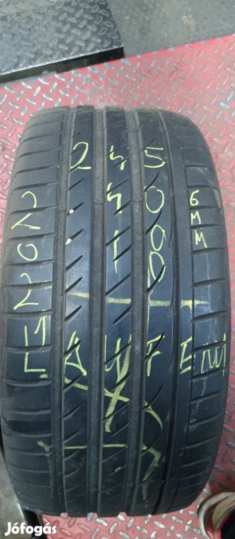 245/40R18 Laufen 2021 90% nyári 1db!!