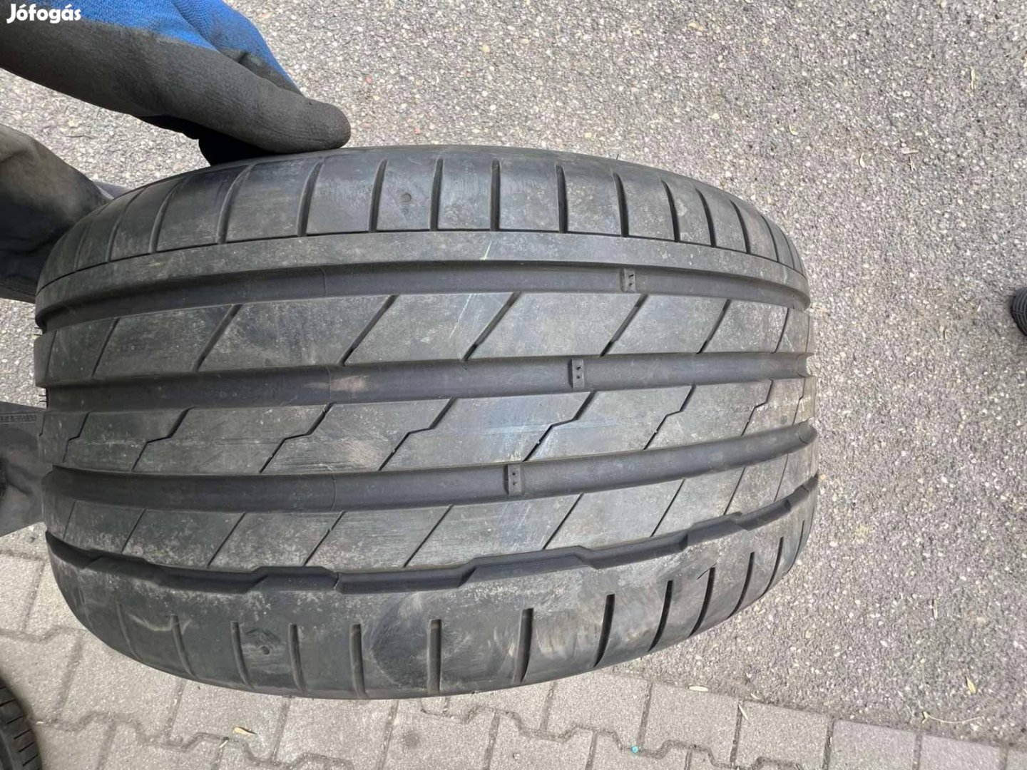 245/40R19 Hankook nyári használt gumiabroncs