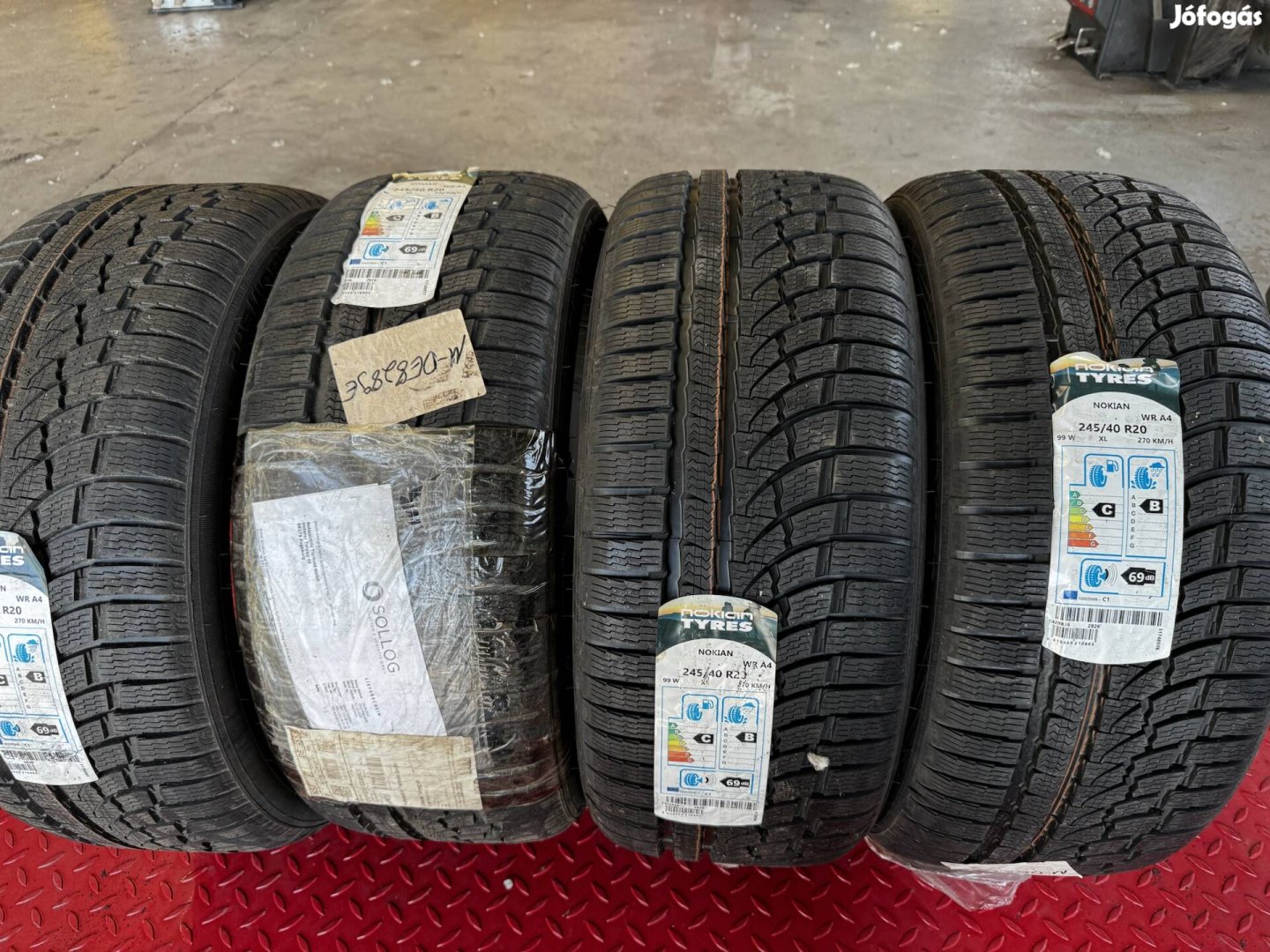 245/40R20 Nokian WR A4