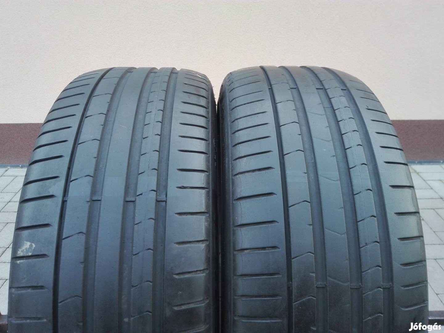 245/40R21 Pireli nyári gumi 2db 245/40 r21