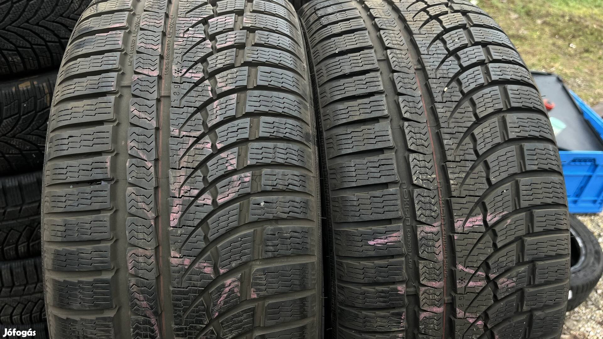 245 40 18 2 db Nokian 