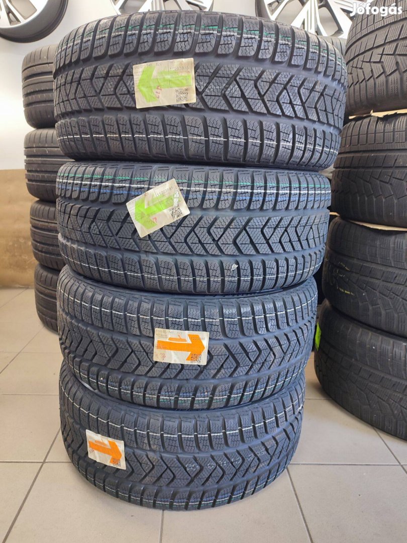 245/40-18 új Pirelli téligumi garnitúra!