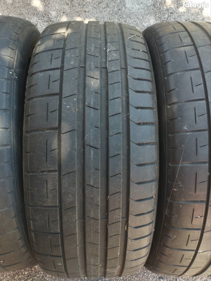 245/40 19 Pirelli Pzero nyári gumi r19 " dot22