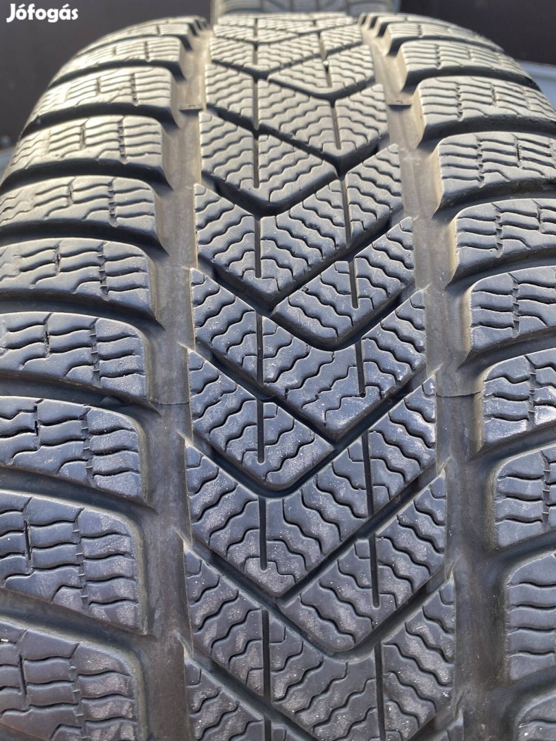 245/40/19 pirelli téli