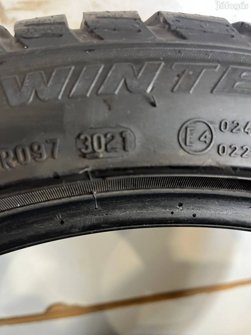 245/40 R18 97V XL AO, 8mm, 2021: Pirelli Sottozero 3