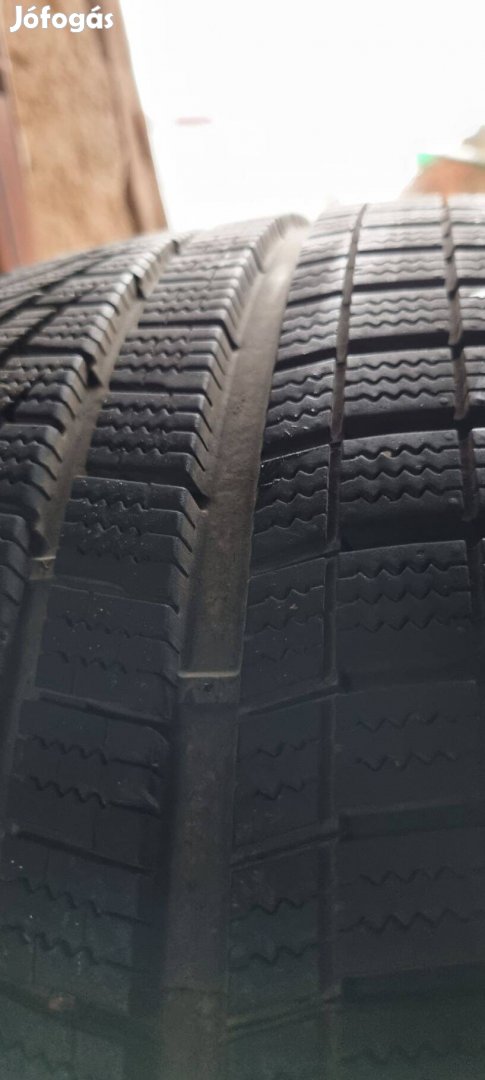 245/40 R18 Hankook téligumi