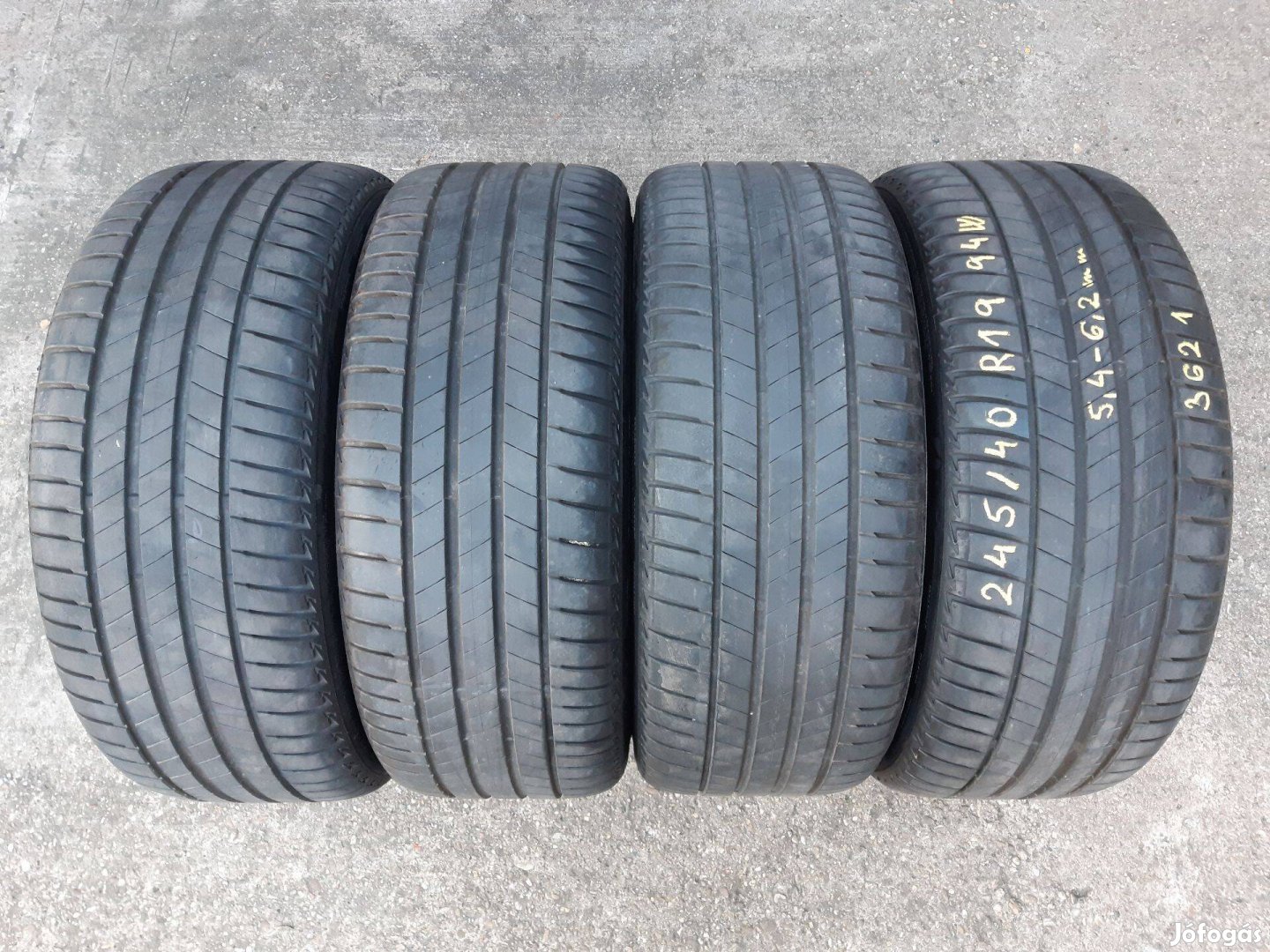 245/40 R19 -Bridgestone nyárigumik