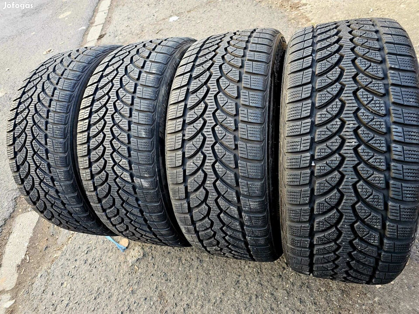 245/40 R20 95W - Bridgestone Blizzak LM32 - 4db