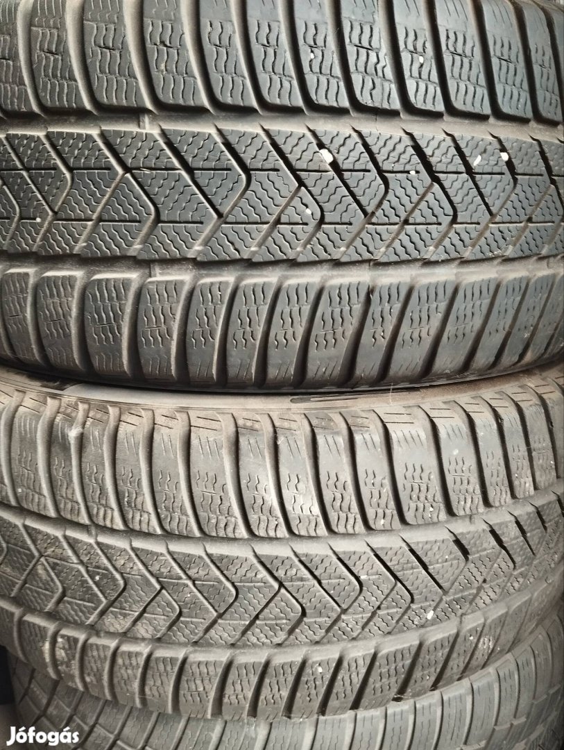 245/40 R20 Téli gumi Pirelli Németországból 6,5 mm