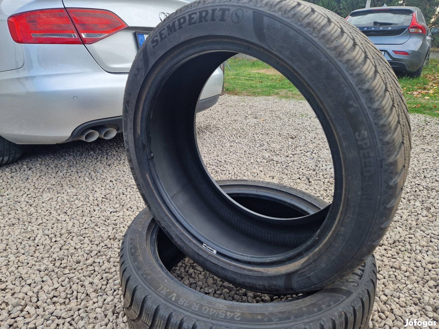 245/40 r18 téligumi