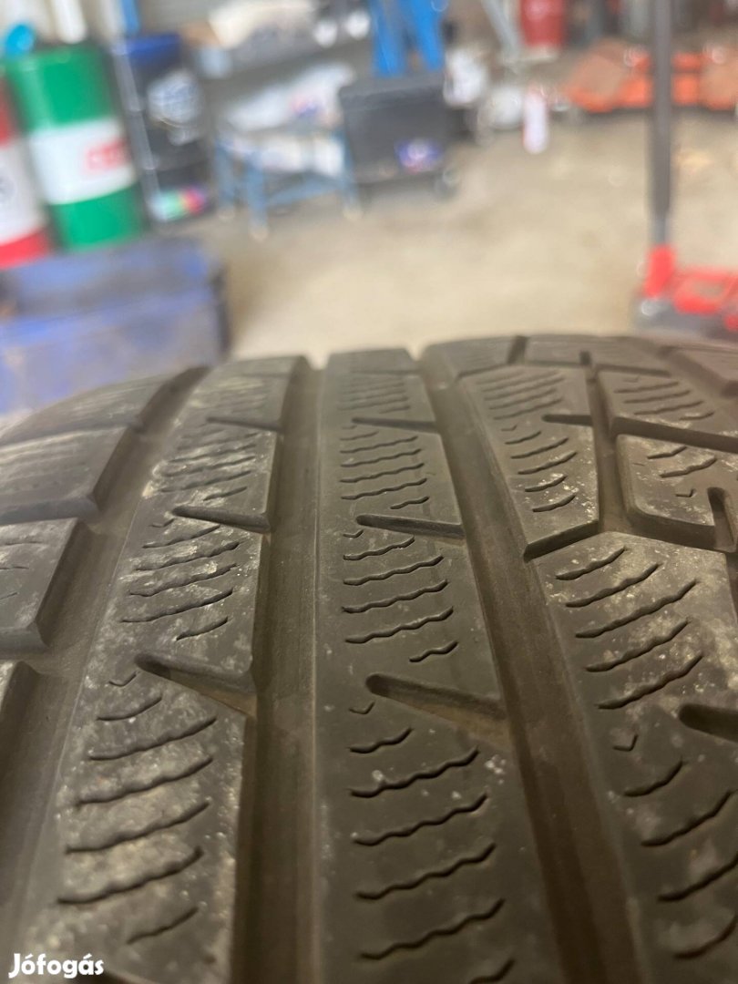 245/40 r18 yokohama téli