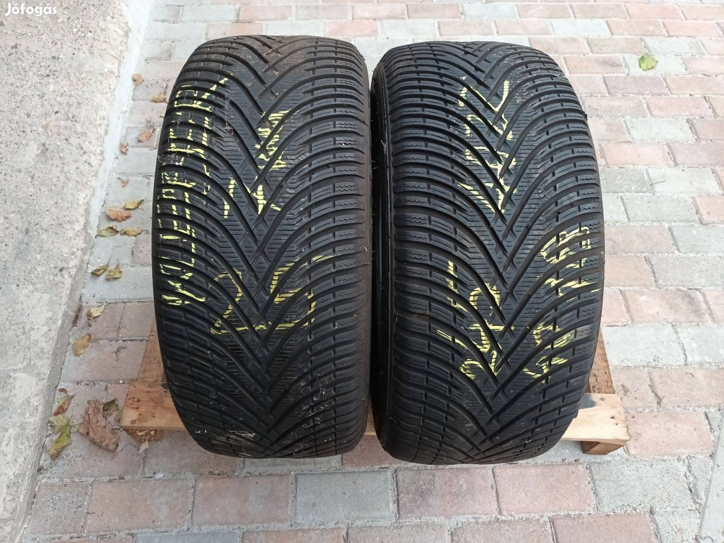 245/40r18 Kleber használt téligumi 2db szép